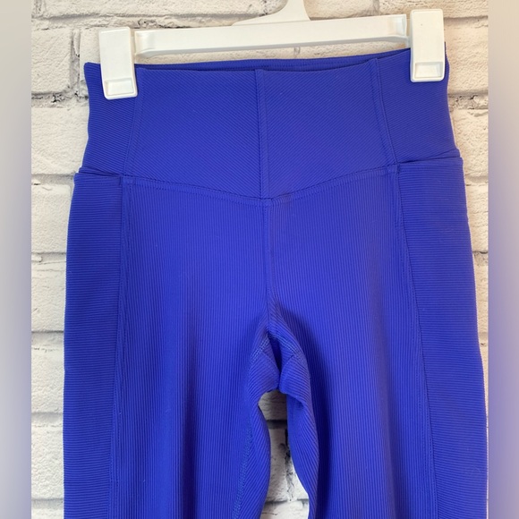 Zella Blue High Rise Leggings with Pockets size Small - Picture 2 of 6